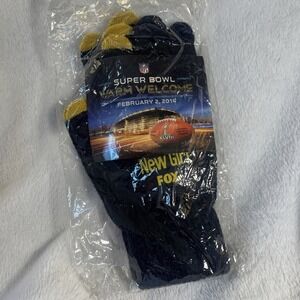 Super Bowl XLVIII Collectors Gloves Warm Welcome Package New Girl Fox (SEALED)